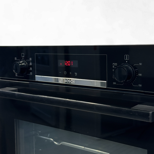 Духовой шкаф Bosch HBA573BA