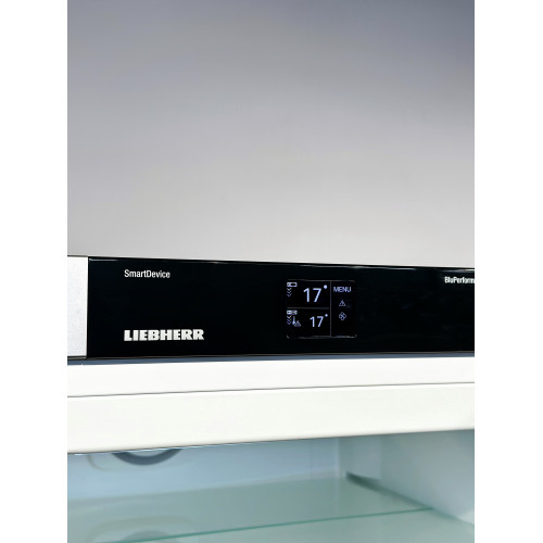 Холодильник LIEBHERR CBNef 5715