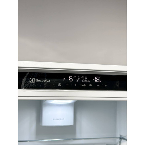 Холодильник ELECTROLUX KNS7TE75S