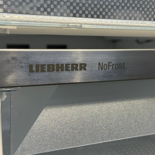 Морозильная камера LIEBHERR SFNsfd 5247
