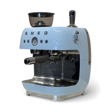 Кофемашина БУ SMEG EGF 03 PBEU