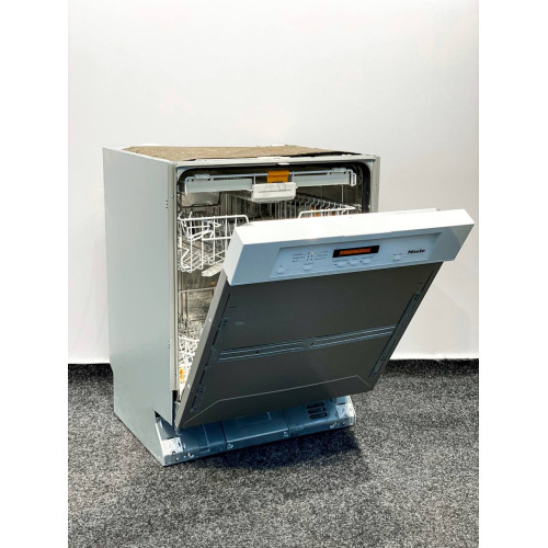 Посудомийна машина G 5630 SCI