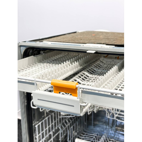 Посудомийна машина G 5630 SCI
