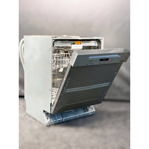 Посудомийна машина G 6200 SCi