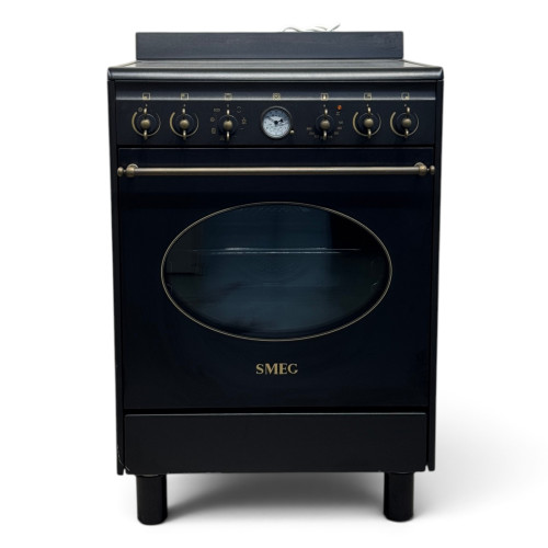Варочный центр Smeg CO68CMA8