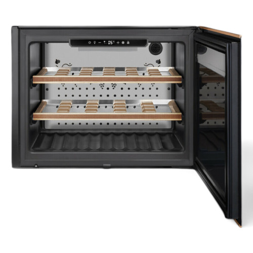 Винный холодильник Smeg CVI621NR3