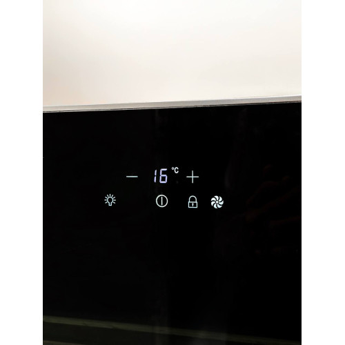 Винный холодильник SMEG  СVI 618 NX